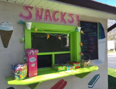 Maggie's Jungle Golf Snacks and Shaved Ice
